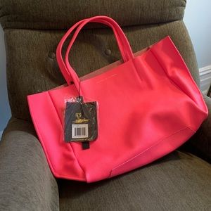 Ampersand As Apostrophe Fuschia Sideways Tote